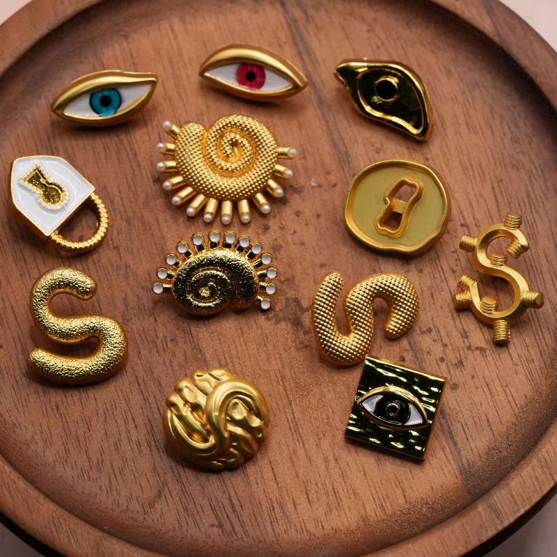 Vintage Metallknopf in Herzfor – Embellish Craft Bewertung und Preis